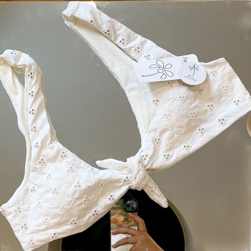 Dippin Daisys Muse Eyelet Bikini Top
